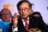 US revokes Colombian president’s visa over ‘reckless and incendiary’ remarks