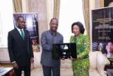 Asantehene commemorative gold coin presented to Commonwealth in London