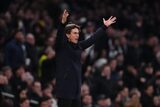 Late West Ham winner piles pressure on Spurs boss Frank