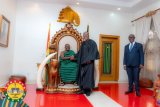 Speaker Bagbin pays courtesy call on Asantehene, extends condolences over Asantehemaa’s passing