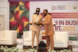 Akwaboah honoured at Youth in Business Summit 2025