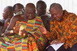 Helicopter crash: Asantehene sympathises with Mahama