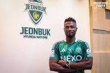 Jeonbuk Hyundai Motors secure signing of Ghanaian forward Patrick Twumasi