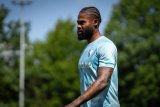 Ghanaian midfielder Moritz-Broni Kwarteng sidelined indefinitely with knee injury