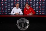 Man Utd sign RB Leipzig striker Sesko for £74m