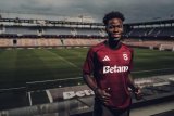 Sparta Prague sign Ghanaian defender Ivan Anokye Mensah on permanent deal