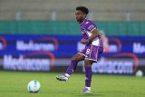 Tariq Lamptey makes Fiorentina debut in defeat to SSC Napoli