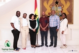 Taptap Send managers pay courtesy visit to Ghana’s new High Commissioner to the UK & (…)