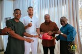 Mahama vows to reignite dream of Bukom Boxing Academy