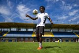 Asante Kotoko complete the signing of experienced forward Johnson Oppong Owusu