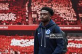 Fiorentina join race to sign Ghana defender Tariq Lamptey from Brighton