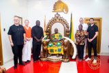 Germany legend Gerald Asamoah pays courtesy visit to Otumfuo Osei Tutu II