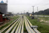 Nigeria considers giving oil contract control to regulator