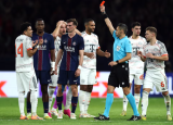 Diaz shines and sees red as Bayern beat PSG in Champions League