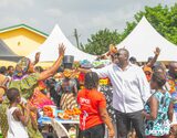 Sammi Awuku’s ‘Ofie market’ Christmas edition draws massive crowds