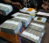 Police return GH¢85,000 found on Techiman–Kumasi highway to owner