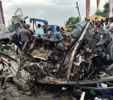 A/R: 2 police officers, one other die in gory accident at Adanwomaso, 2 in critical condition