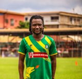 Former Hearts midfielder Abdul-Aziz Nurudeen completes move to Aduana FC