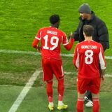 Alphonso Davies marks return from injury in Bayern Munich’s 3-1 win over Sporting CP