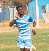 Hearts of Oak renew interest in Berekum Chelsea winger Emmanuel Sarpong