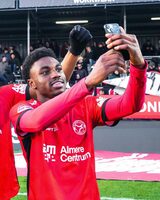 Emanuel Poku strikes late as Almere City see off De Graafschap