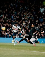 Mohammed Kudus scores but Tottenham fall to Fulham in home defeat