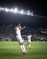 Matchweek 2, day 1: European giants flex their muscles as drama unfolds across the continent