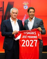 Jose Mourinho returns to Benfica after 25 Years