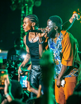 Ofori Amponsah surprises KiDi at ‘Likor On The Beach’ 2025