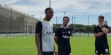 VIDEO: Ghana midfielder Abu Francis trains with Toulouse FC teammates for the first time after (…)
