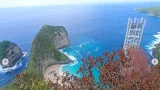 Bali halts Chinese construction of glass lift on cliffside