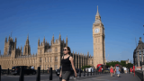 Temperatures pass 32C as first UK area enters heatwave