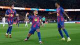 Raphinha stars as Barcelona extend lead to seven points