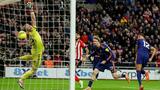 Woltemade scores own goal as Sunderland down Newcastle