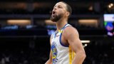 Curry makes history as Warriors beat Kings