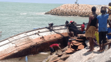 Strong tidal wave sinks 28-member boat at Elmina Fishing Harbour