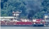 2 killed after helicopter crashes into barge on Mississippi River near Alton