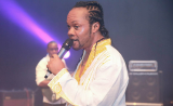 Davido pays tribute to late highlife legend Daddy Lumba during Toronto concert